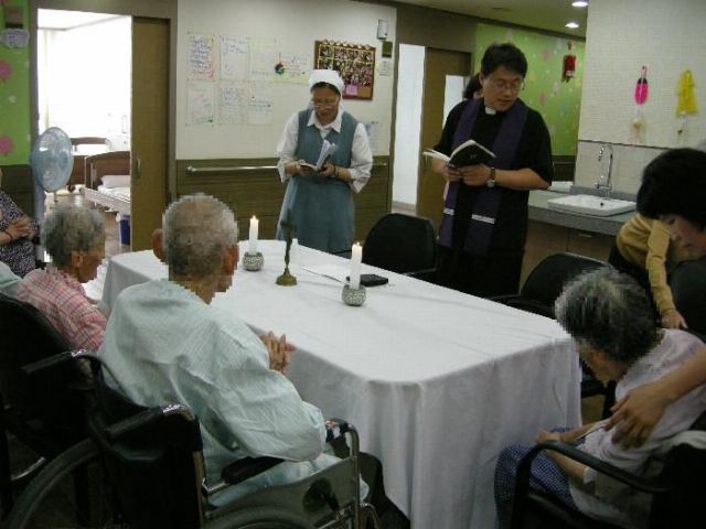 늘사랑전문요양원 부설 단기보호 2012-10-14