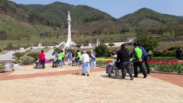 거창노인전문요양원 2016-04-21
