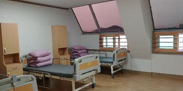 효담요양원 침실