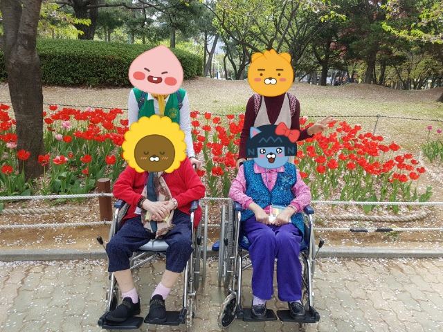 무지개언덕노인전문요양센터 2018-04-24