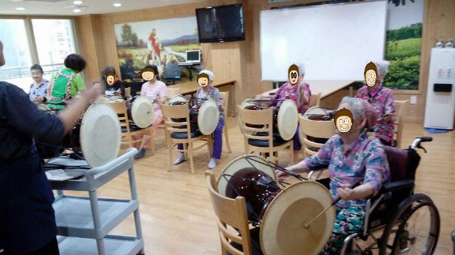 늘푸른요양원 2018-10-08