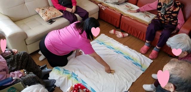 포도나무실버타운1호점 윷 놀이