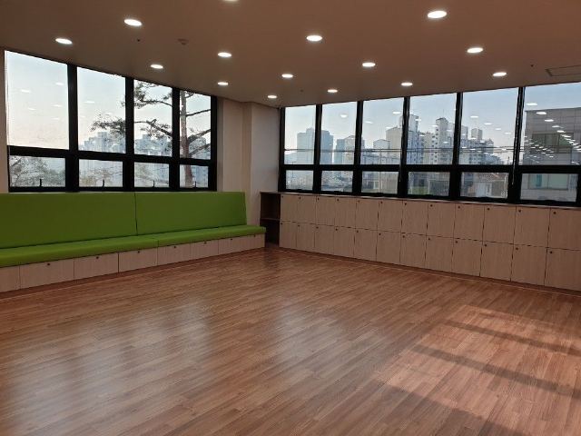 더봄데이케어센터 더봄데이케어센터 45인시설 ...