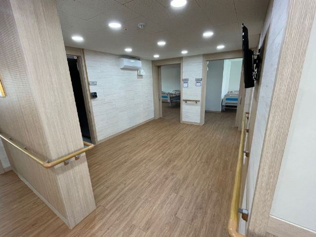 봄날요양원 2021-04-07