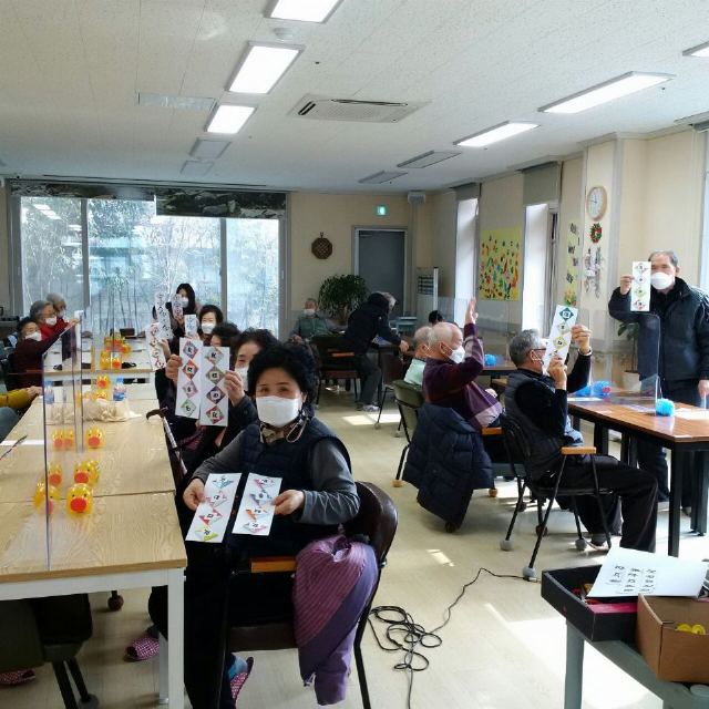효경주간보호센터 미술꾸미기