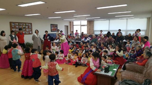 은나래실버센터 설날행사