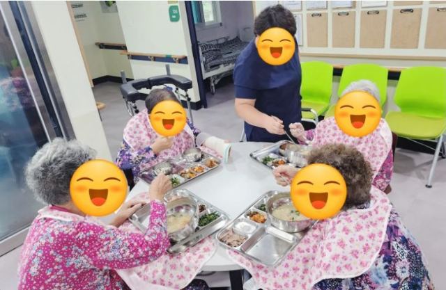 효누림요양원 초복 복달임