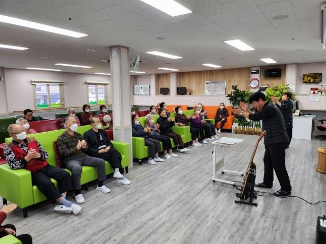 휴쉼터노인복지센터 2023-11-22