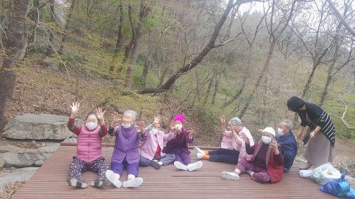 나주시노인요양원 어르신 야외 나들이