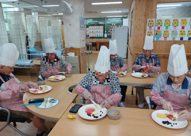 삼농데이케어센터 삼농데이케어센터 8월 요리 ...