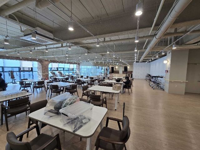 (주)케어링주간보호센터 창원마산점 생활실