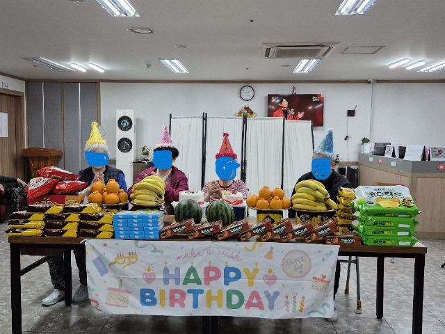 상록실버요양원2 2025년 생신잔치