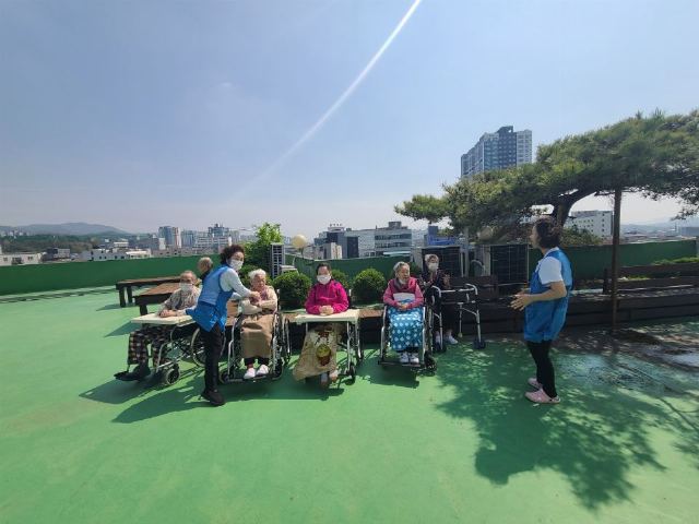 주사랑요양원 2025-04-29