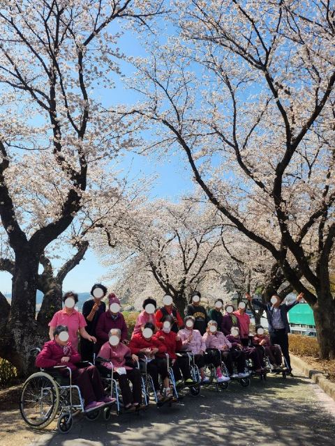 합천노인전문요양원 2025-05-09