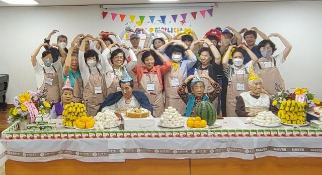 예산군노인요양원 2025년 5월 생신잔치