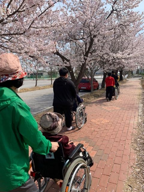 김제노인전문요양원주간센터 2023-05-23