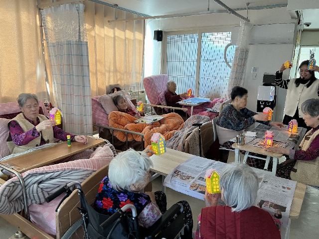 호산나 노인요양원 시니어미술