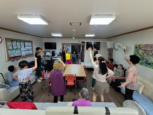 순천사랑데이케어센터 어르신 프로그램(실버힐링노 ...