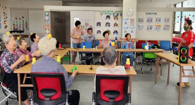 문흥노인주간보호센터 프로그램