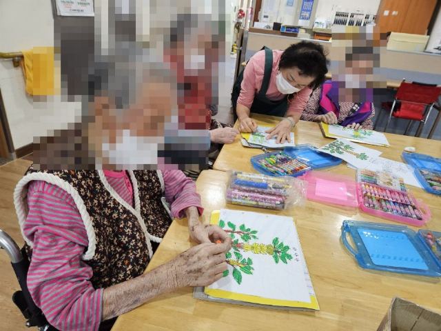 참사랑효마을요양원 2025년 미술교실프로그램 ...