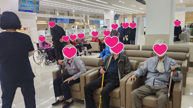 사랑재가주간보호센터 2025-11-07