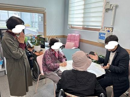 부모사랑주간보호센터 영성체