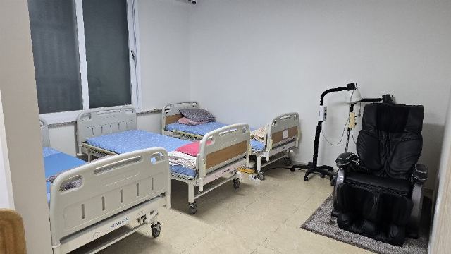 선재 주야간노인센터 물리치료실2