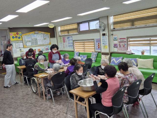 삼양소규모노인종합센터 요리활동 1