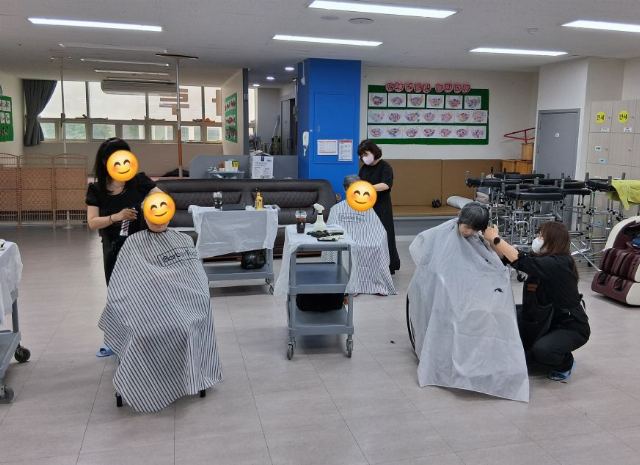 안세주간보호센터 미용자원봉사