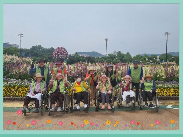 백향목의 집 2023-05-24