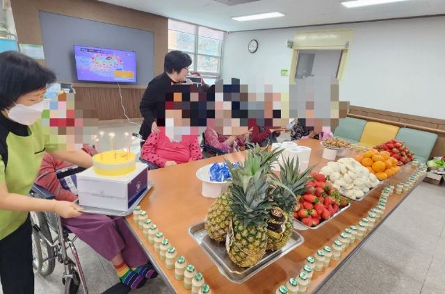 녹동현대전문요양원 2025-03-17