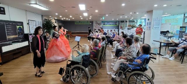 창동노인통합재가센터 미래예술공연단