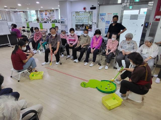 '장원데이케어방문요양중랑센터 신체놀이활동