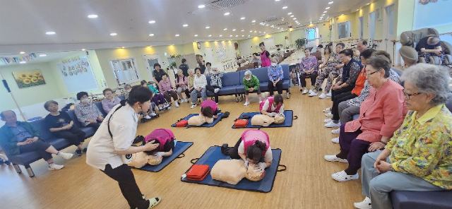 따스한주간보호센터 2026-06-25