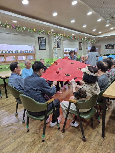함께노인주간보호센터 2026-08-07