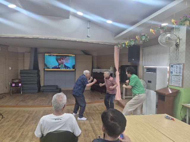 함께노인주간보호센터 2026-08-12