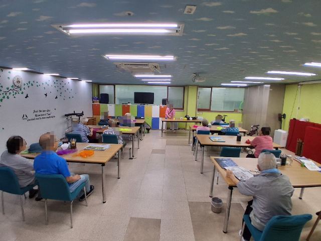 웃음꽃 주간보호센터 2026-08-13