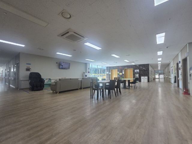 거제요양원 시설 로비입니다.