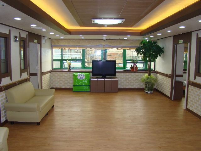 해피나라노인전문요양원 2011-08-17