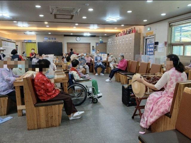 효마실재가노인주야간보호전문센터 외부강사 인지프로그램-민요 ...
