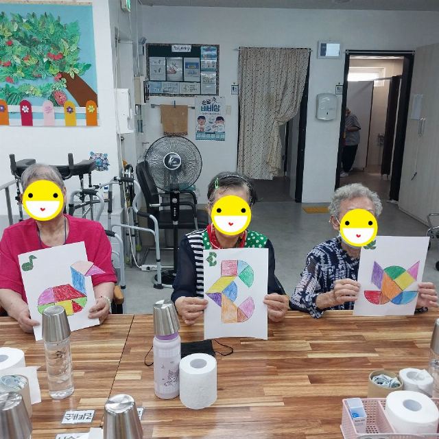 더힘찬주간보호센터 도형맞추기
