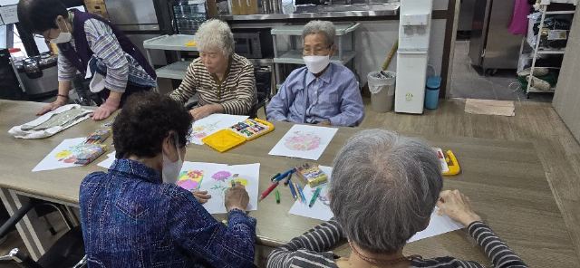 금빛노인복지센터 실버미술채색(민화 보자기채 ...