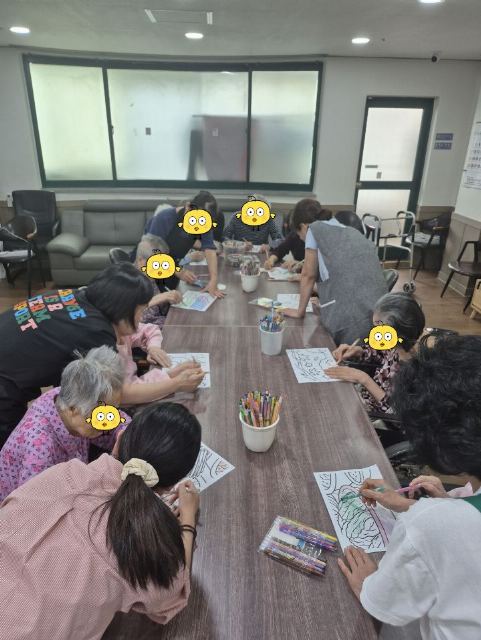 안심노인건강센터 사하점 협동화 그림 그리기