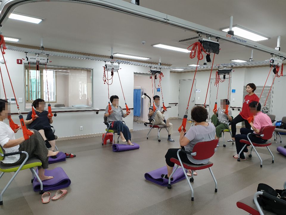 (주)나눔과 돌봄 주간보호 스트레칭