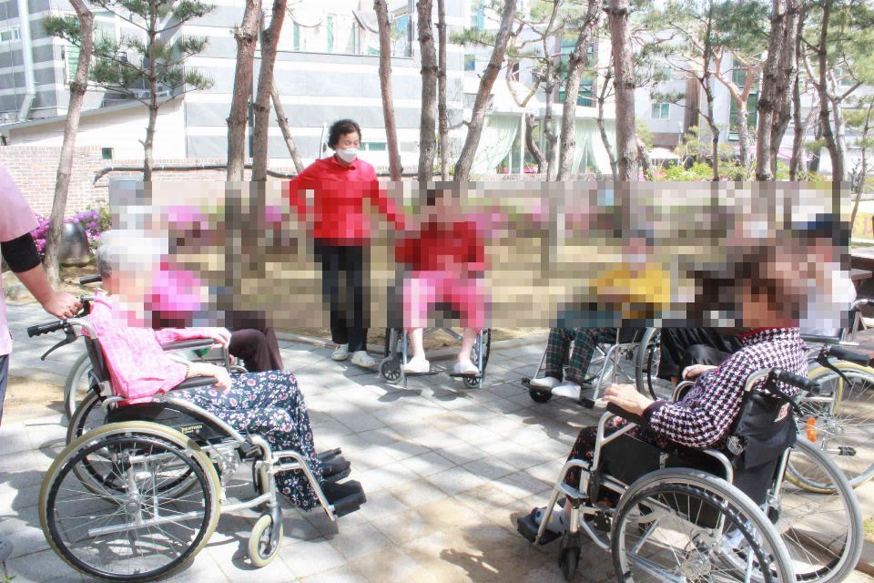 대전노인요양원 2024-05-16