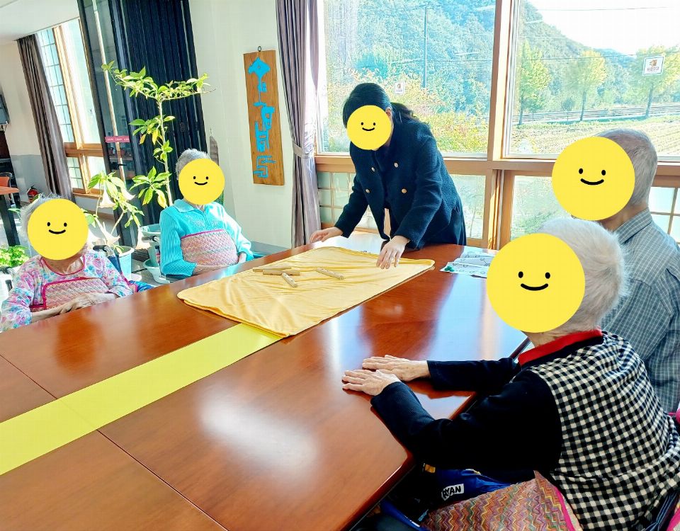 함안송케어노인전문요양원 2025 전통놀이_윷놀이