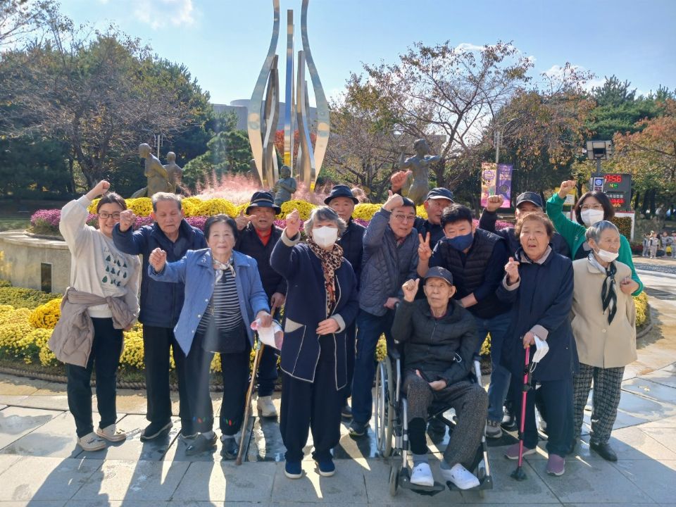 휴쉼터노인복지센터 2025-12-26