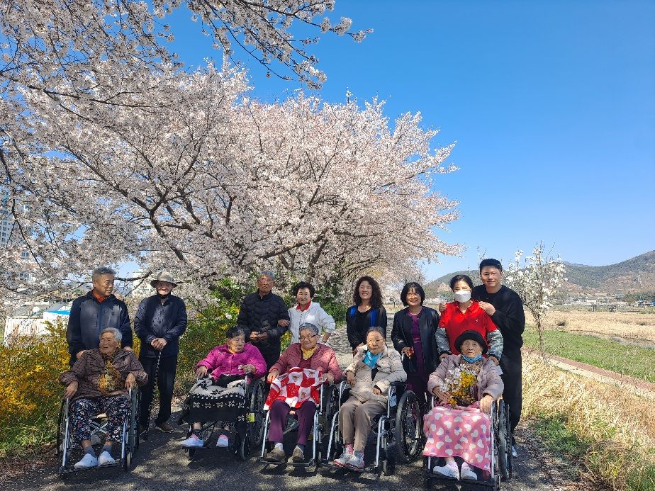 사랑숲노인요양원 2026-04-22