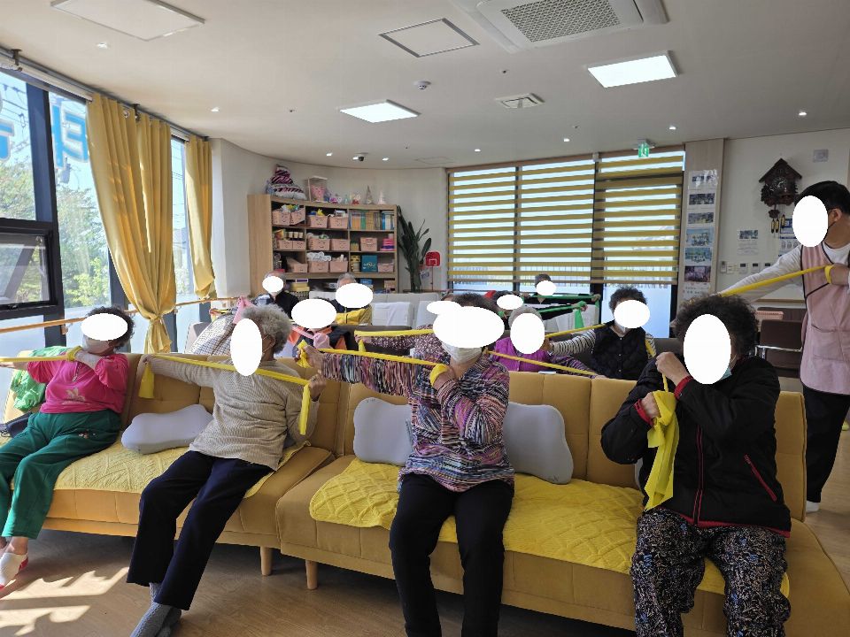 휴(休)타운주간보호센터 2026-06-04