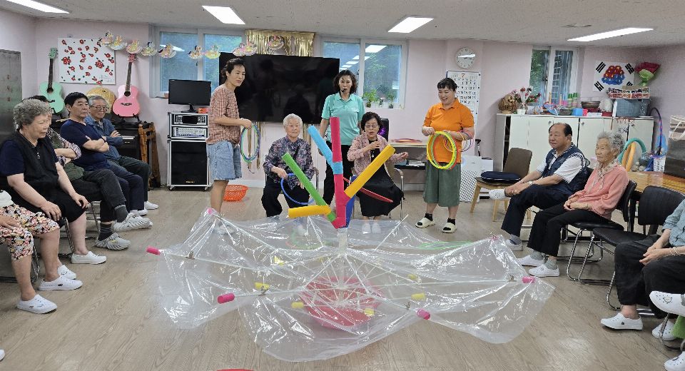 늘사랑노인재가복지센터 신체활동수업